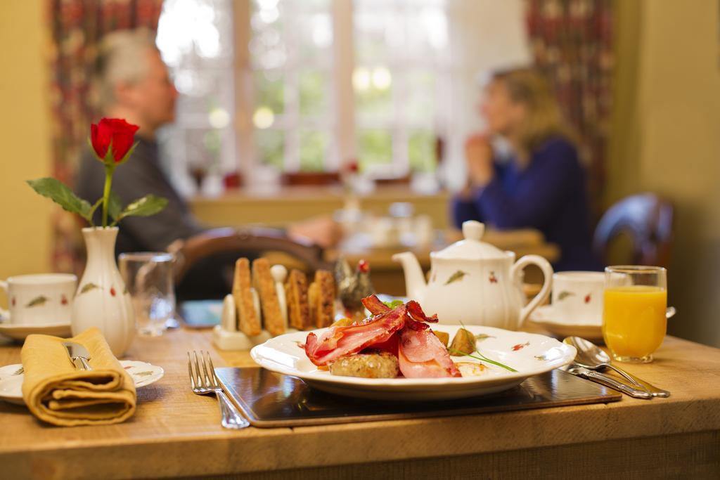 Tinhay Mill Hotel Lifton Екстериор снимка