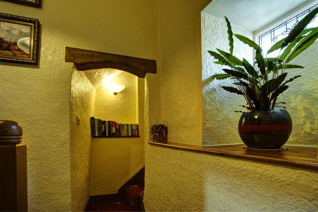Tinhay Mill Hotel Lifton Екстериор снимка