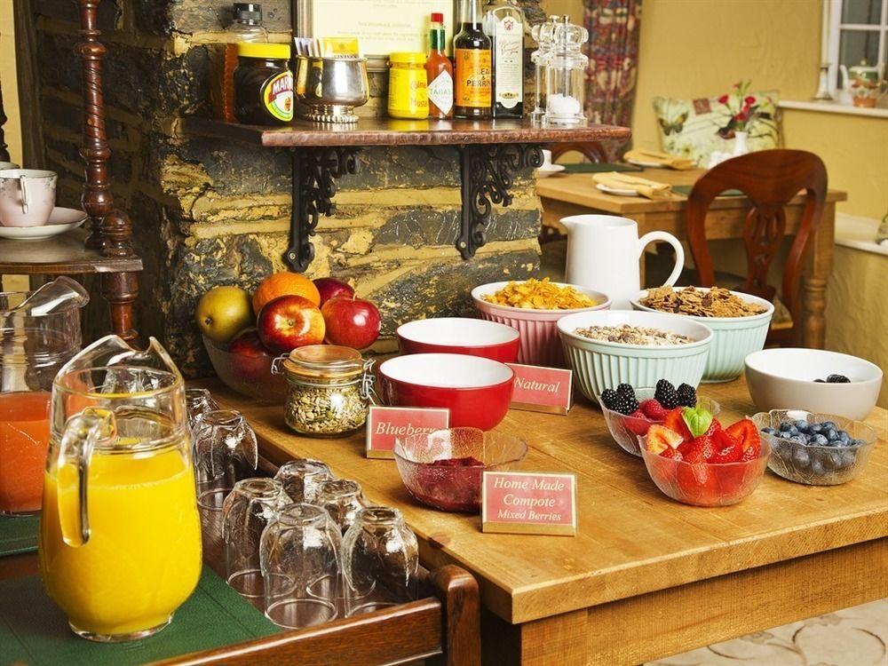Tinhay Mill Hotel Lifton Екстериор снимка