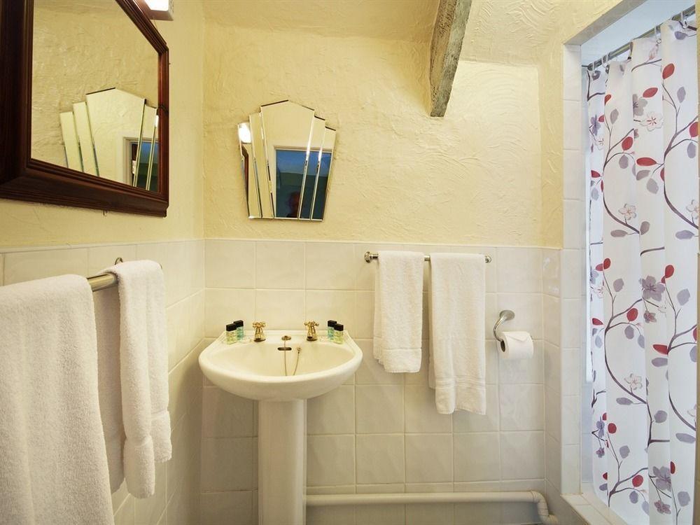 Tinhay Mill Hotel Lifton Екстериор снимка