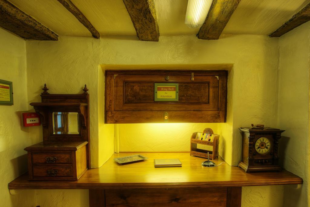 Tinhay Mill Hotel Lifton Екстериор снимка