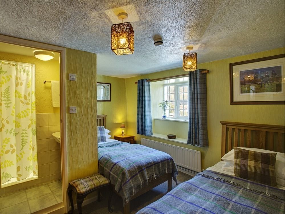 Tinhay Mill Hotel Lifton Екстериор снимка