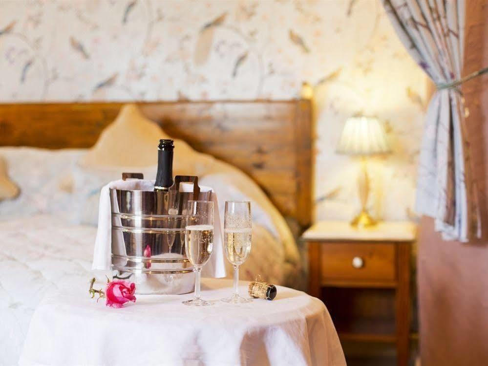 Tinhay Mill Hotel Lifton Екстериор снимка